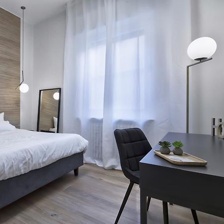 Suite Vogue Espresso Voghera Exterior photo