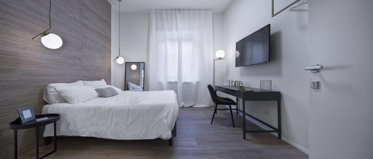Suite Vogue Espresso Voghera Exterior photo